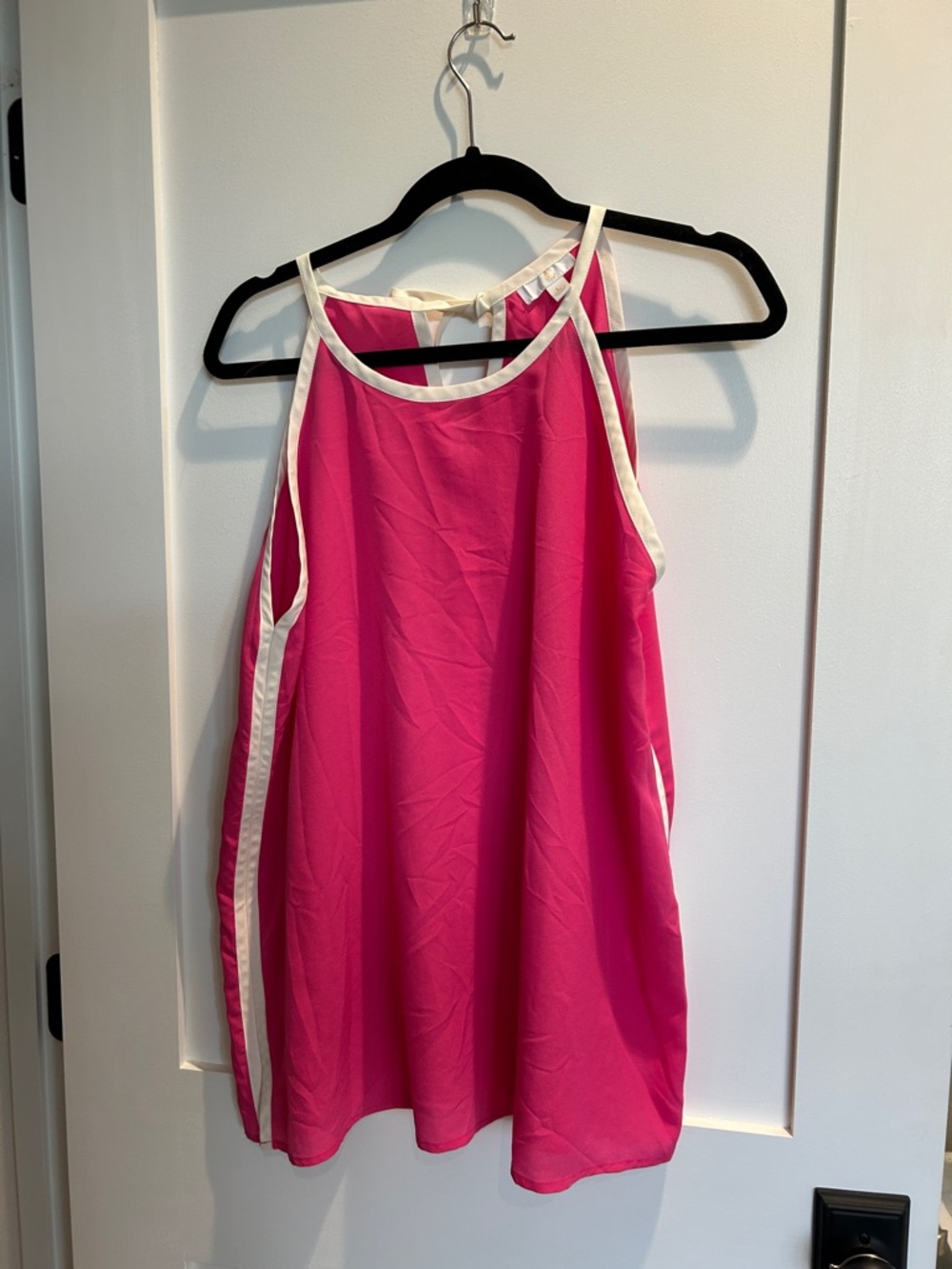 Pink Sleeveless Contrast-Trim Women’s Tank Top 100% Polyester